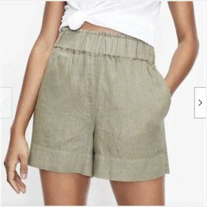 Lou & Grey 100% Linen Pull on Shorts in Olive/Green